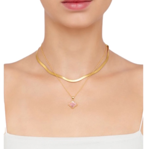 Brand New Adornia 14K Yellow Gold Plated Pink Mother of Pearl Flower Pendant N… - Picture 2 of 2